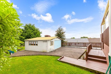 Photo of property in 26 Longreach Drive, Sunnyvale, Auckland, 0612