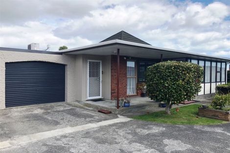 Photo of property in 13 Oriwa Street, Waikanae, 5036