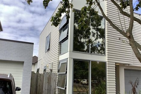 Photo of property in 26 Phar Lap Crescent, Takanini, 2112