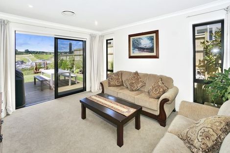 Photo of property in 8 Kiritiana Close, Pyes Pa, Tauranga, 3112