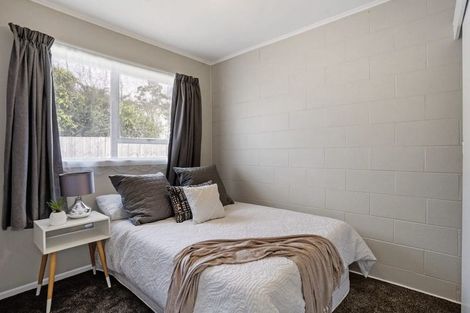 Photo of property in 3/68 Rua Road, Glen Eden, Auckland, 0602