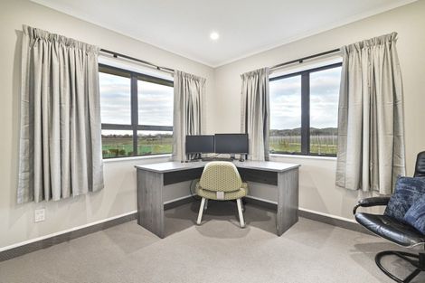 Photo of property in 285 Te Mata Mangateretere Road, Havelock North, 4180