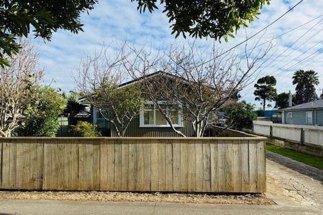 Photo of property in 40 Fitzroy Road, Fitzroy, New Plymouth, 4312