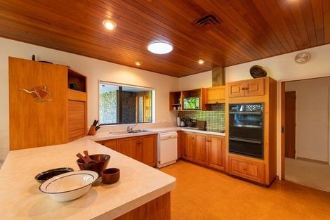 Photo of property in 17 Manly Street, Paraparaumu Beach, Paraparaumu, 5032