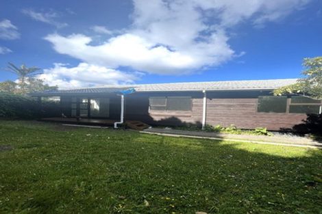 Photo of property in 7 Vera Road, Te Atatu South, Auckland, 0610