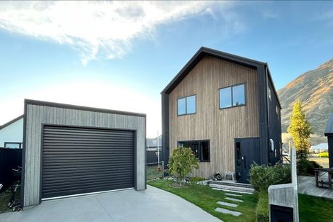 Photo of property in 70 Toni's Terrace, Lower Shotover, Queenstown, 9304