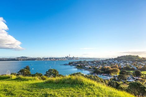 Photo of property in 1/9 Corrella Road, Belmont, Auckland, 0622