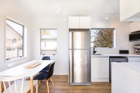 Photo of property in 38b Moore Street, Leamington, Cambridge, 3432