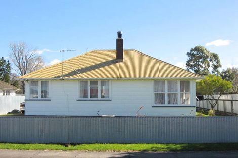 Photo of property in 15 Mcgreevy Street, Waipawa, 4210