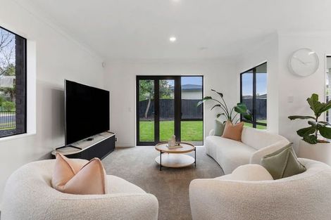 Photo of property in 18a Bushlands Drive, Albany, Auckland, 0632