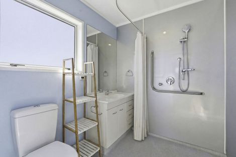 Photo of property in 41 Rangiotu Road, Himatangi, Palmerston North, 4477