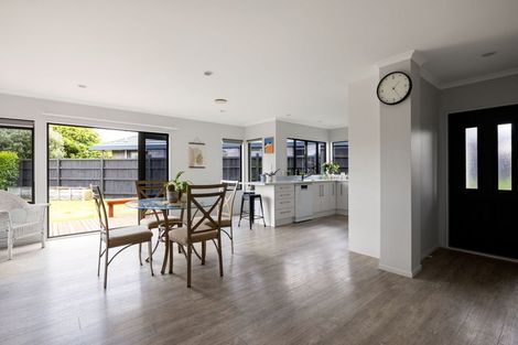 Photo of property in 13 Mangakoea Place, St Andrews, Hamilton, 3200