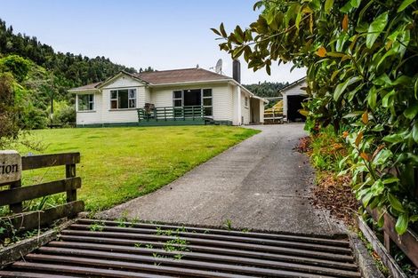 Photo of property in 568 Matau Road North, Matau, Stratford, 4395