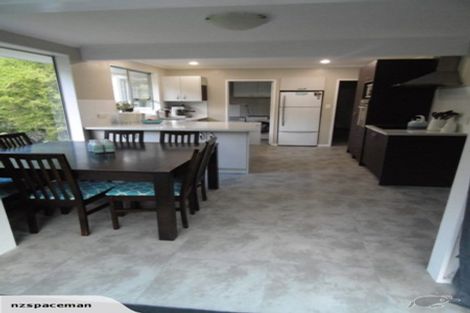 Photo of property in 4 Rokewa Way, Paparangi, Wellington, 6037