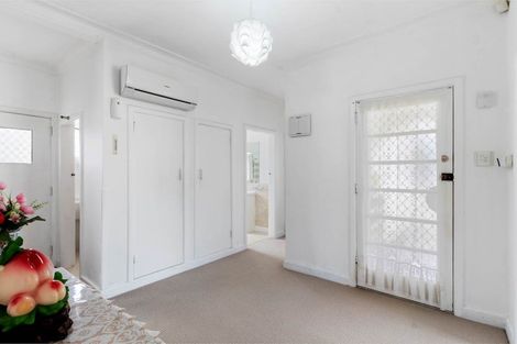 Photo of property in 50a Megan Avenue, Pakuranga Heights, Auckland, 2010