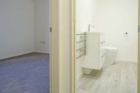 Photo of property in Pirie Street Townhouses, 35u5 Pirie Street, Mount Victoria, Wellington, 6011