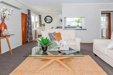 Photo of property in 5 Bermuda Drive, Hornby, Christchurch, 8042