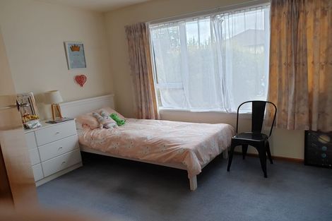Photo of property in 73 Greendale Avenue, Avonhead, Christchurch, 8042