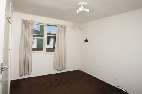 Photo of property in 1/6 Lingfield Street, Glenfield, Auckland, 0629