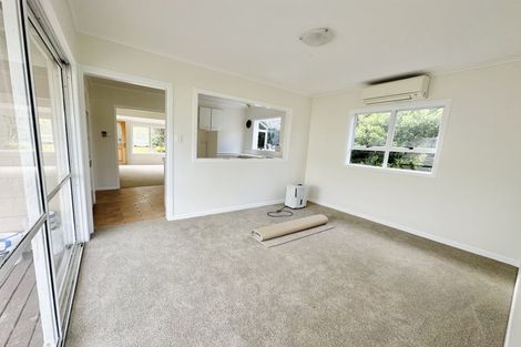 Photo of property in 530 Beach Road, Murrays Bay, Auckland, 0630