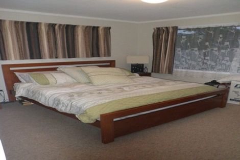 Photo of property in 19 Jadewynn Drive, Massey, Auckland, 0614