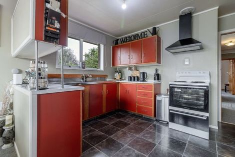 Photo of property in 11 Otaki Place, Westbrook, Palmerston North, 4412