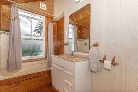 Photo of property in 106 Whitaker Street, Whataupoko, Gisborne, 4010