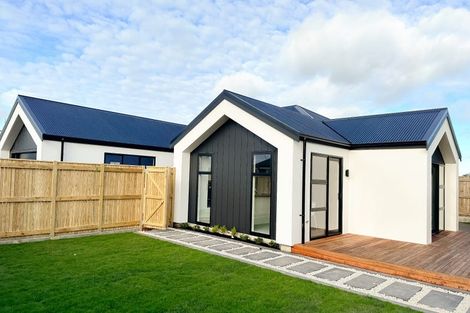 Photo of property in 7 Gratitude Way, Kelvin Grove, Palmerston North, 4414