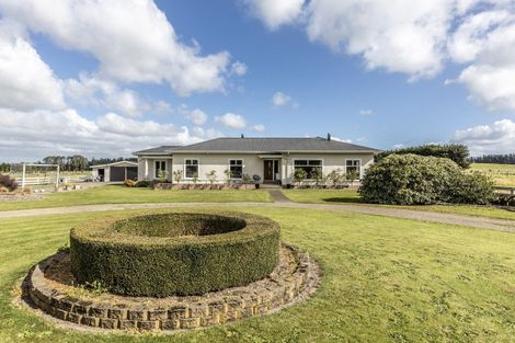 Photo of property in 71 Laws Road, Dannevirke, 4972