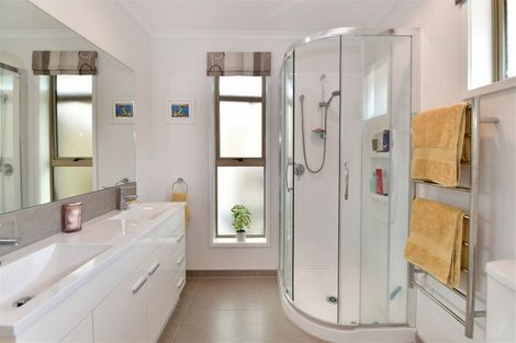 Photo of property in 43 Kensington Terrace, Gulf Harbour, Whangaparaoa, 0930