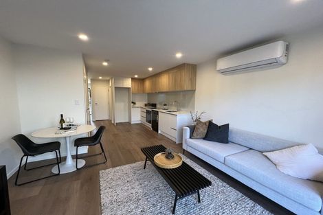 Photo of property in 341 Glengarry Road, Glen Eden, Auckland, 0602