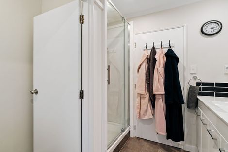 Photo of property in 20/70 Robins Road, Queenstown, 9300