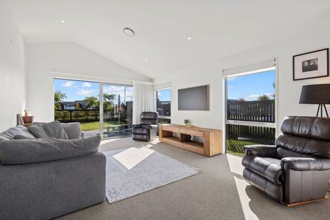Photo of property in 2 Jardine Place, Marshland, Christchurch, 8051