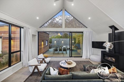 Photo of property in 8 Big Valley Drive, Jacks Point, Queenstown, 9371