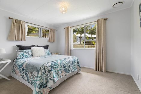 Photo of property in 7 Talmar Place, Massey, Auckland, 0614