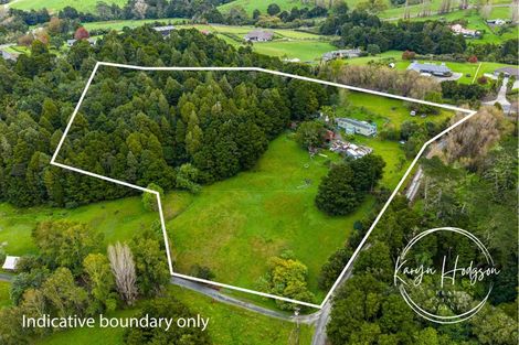 Photo of property in 14 Woodland Road, Maungaturoto, 0588