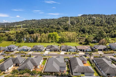 Photo of property in 21 Jeroboam Loop, Kumeu, 0810