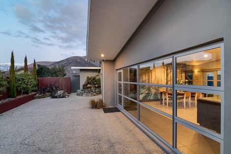 Photo of property in 52 Sylvan Street, Lake Hayes, Queenstown, 9304