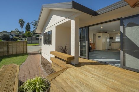Photo of property in 12 Smylie Close, Ohauiti, Tauranga, 3112