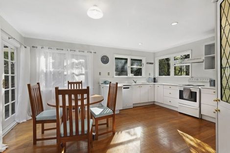 Photo of property in 15a Romney Square, Tawa, Wellington, 5028