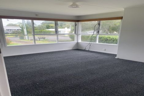 Photo of property in 5 Dennis Road, Papatoetoe, Auckland, 2025