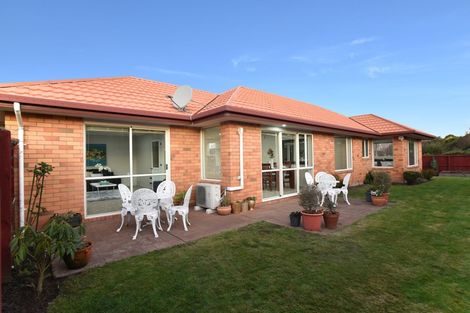 Photo of property in 64 Kintyre Drive, Broomfield, Christchurch, 8042