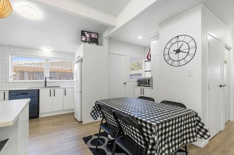 Photo of property in 45a Jellicoe Road, Manurewa, Auckland, 2102
