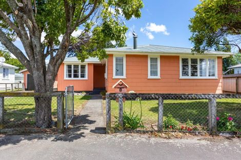 Photo of property in 1 Churchill Street, Pahiatua, 4910
