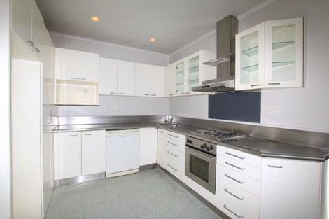 Photo of property in 53 Lynwood Road, New Lynn, Auckland, 0600