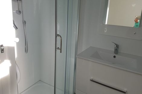 Photo of property in 129 Riverpark Crescent, Henderson, Auckland, 0610