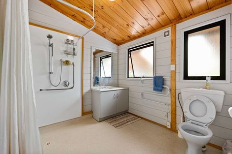 Photo of property in 210 Main Street, Greytown, 5712