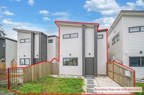 Photo of property in 15 Riverview Road, New Lynn, Auckland, 0600