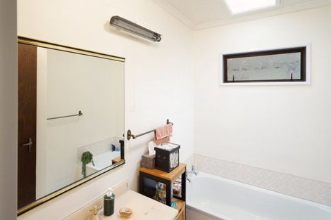 Photo of property in 2/14 Marsden Road, Stoke, Nelson, 7011