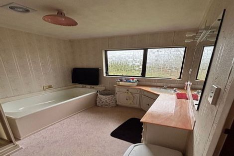 Photo of property in 2/94 Prince Regent Drive, Half Moon Bay, Auckland, 2012